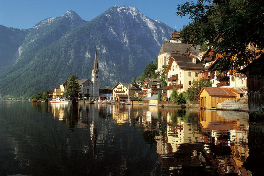 Das Weltkulturerbe Hallstatt im Salzkammergut Das weltberühmte Hallstatt im Salzkammergut