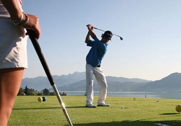 Idyllische Golfplätze im Salzkammergut und Golfclubs am Mondsee
