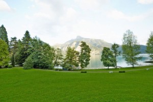 Private Parkanlage am Mondsee