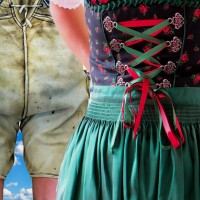 Mann in Lederhose und Frau in Dirndl